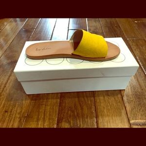 Boden Pony Slide Sandal Yellow Size 40 US 9
